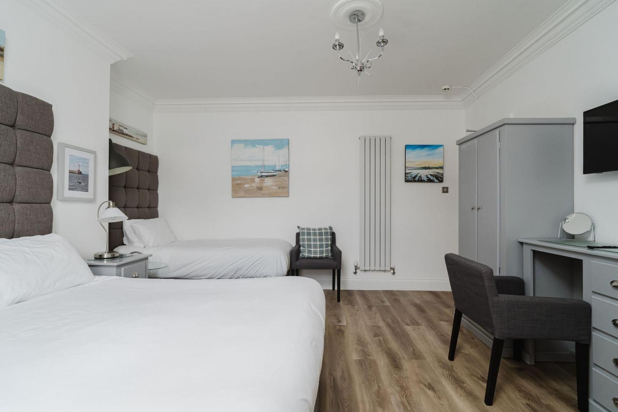 The Roxburgh Guest Accommodation Berwick Upon Tweed Exterior photo